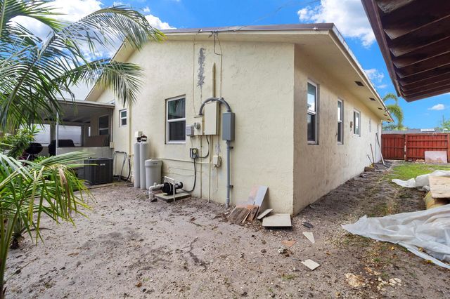 6271 Hope Street, Hollywood, FL 33024