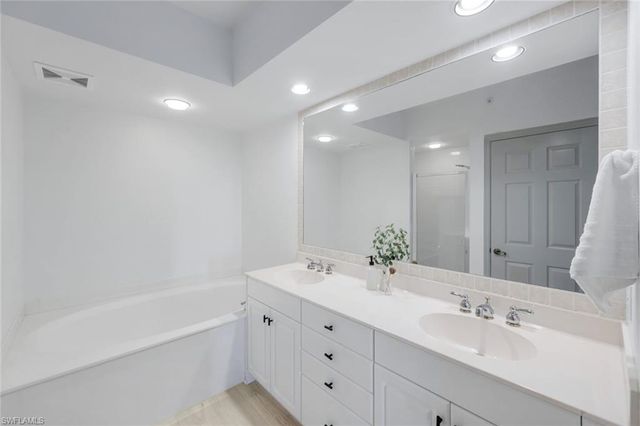 325 Dunes BLVD # 604, Naples, FL 34110