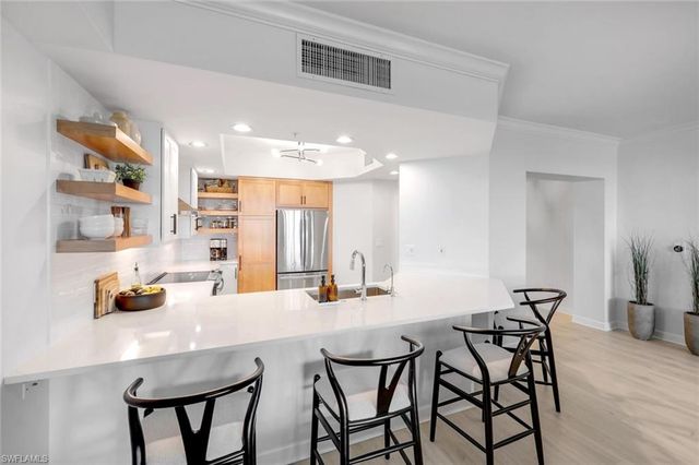 325 Dunes BLVD # 604, Naples, FL 34110