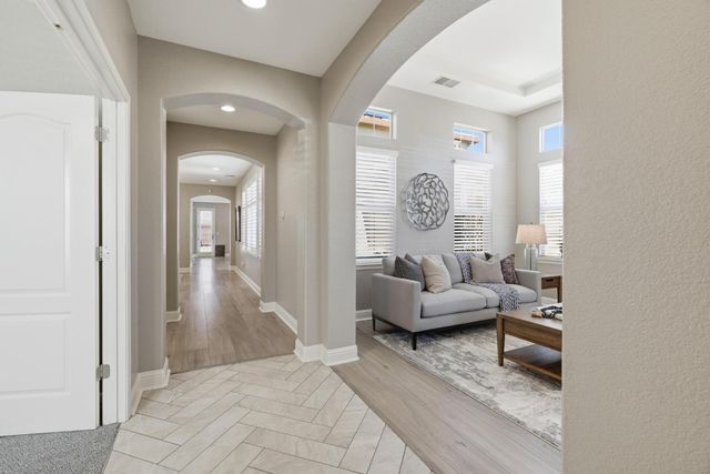 10244 Jennick Way, Elk Grove, CA 95757