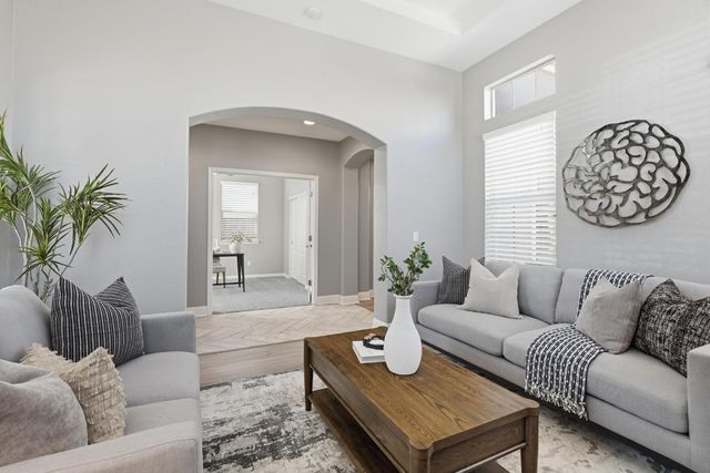 10244 Jennick Way, Elk Grove, CA 95757
