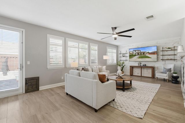 10244 Jennick Way, Elk Grove, CA 95757