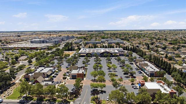 10244 Jennick Way, Elk Grove, CA 95757