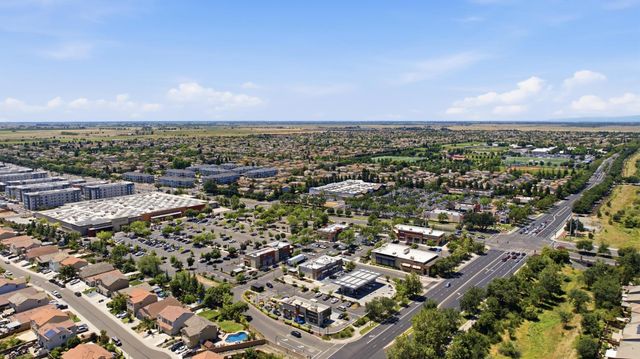 10244 Jennick Way, Elk Grove, CA 95757