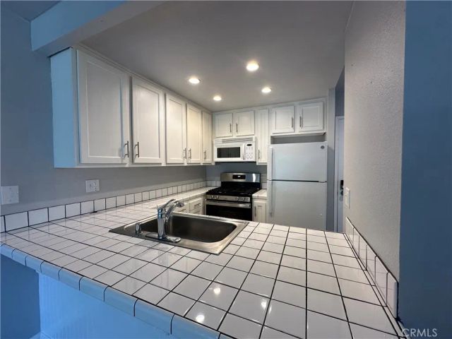 17072 Pacific Coast Highway 93, Huntington Beach, CA 92649