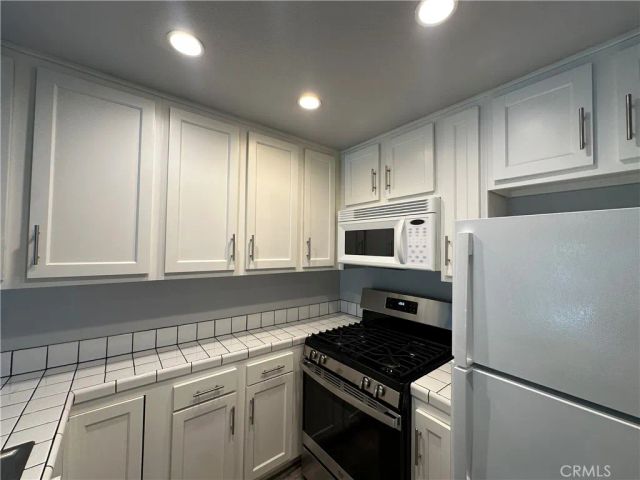 17072 Pacific Coast Highway 93, Huntington Beach, CA 92649