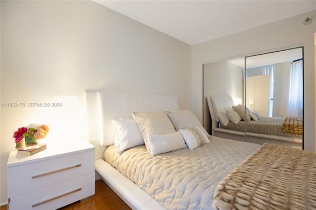 3640 Yacht Club Dr 304, Aventura, FL 33180