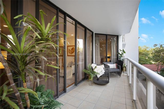 3640 Yacht Club Dr 304, Aventura, FL 33180