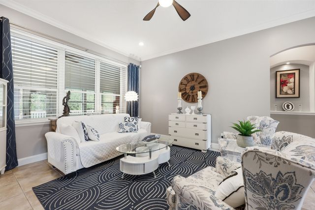 417 Leotta Dr, St Augustine, FL 32086