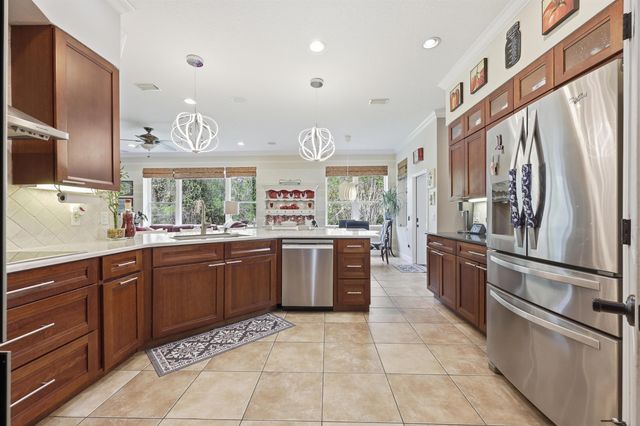 417 Leotta Dr, St Augustine, FL 32086