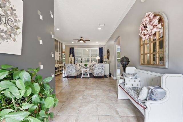 417 Leotta Dr, St Augustine, FL 32086