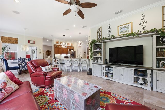 417 Leotta Dr, St Augustine, FL 32086