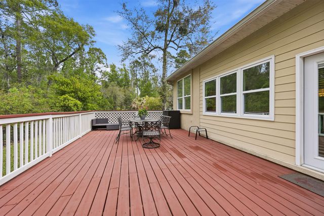 417 Leotta Dr, St Augustine, FL 32086