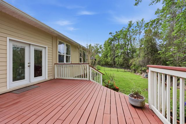 417 Leotta Dr, St Augustine, FL 32086