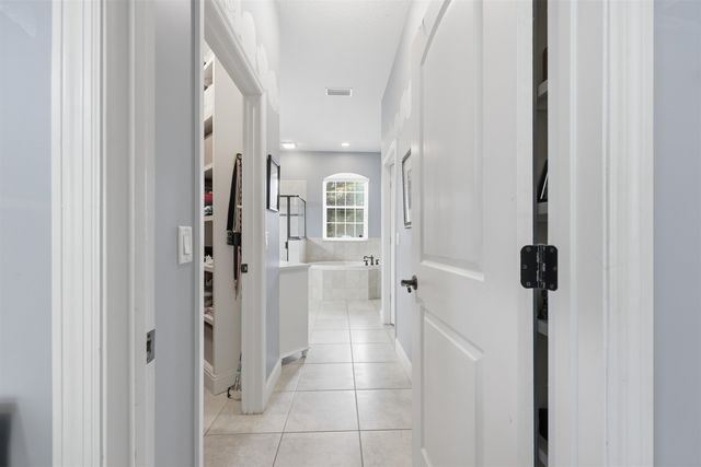 417 Leotta Dr, St Augustine, FL 32086