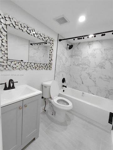 8720 N Sherman Cir 204, Miramar, FL 33025