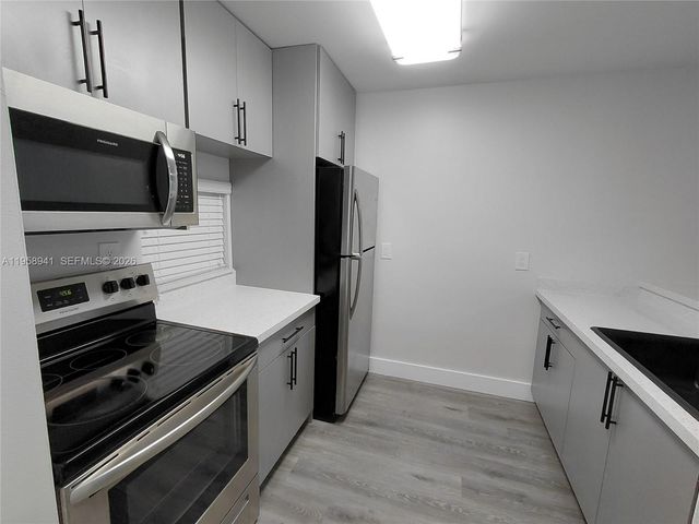 8720 N Sherman Cir 204, Miramar, FL 33025