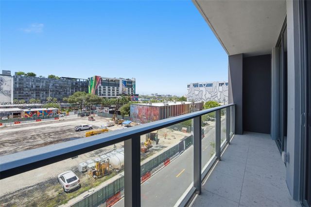 2700 NW 2nd 317 317, Miami, FL 33127