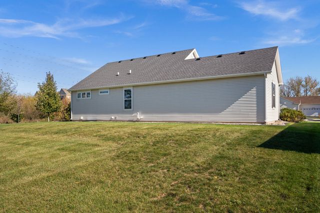 9111 Marks Court, Huntley, IL 60142