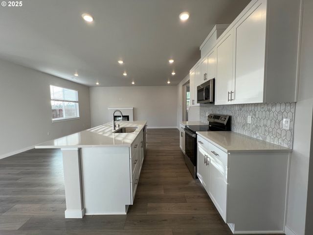 1001 Se 30TH St, Battle Ground, WA 98604