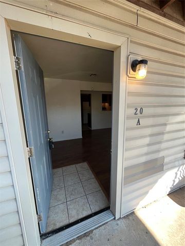 1901 E Lindsey 20A, Norman, OK 73071