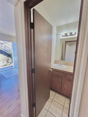 1901 E Lindsey 20A, Norman, OK 73071