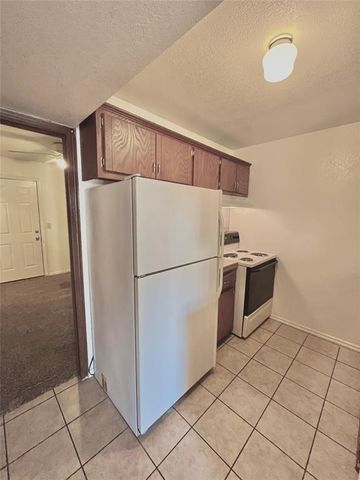 1901 E Lindsey 20A, Norman, OK 73071