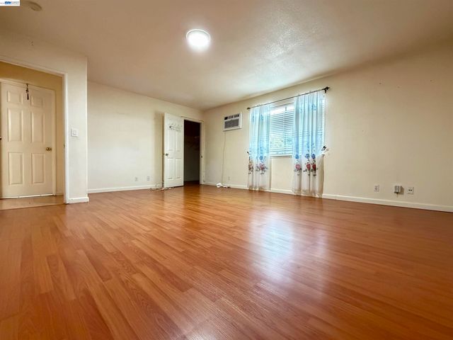 14631 Rollins St, San Leandro, CA 94579