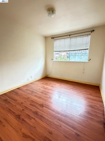 14631 Rollins St, San Leandro, CA 94579