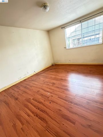14631 Rollins St, San Leandro, CA 94579