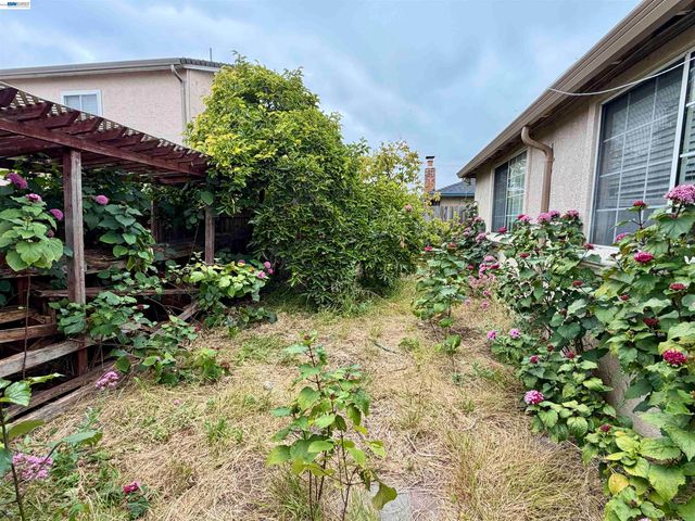 14631 Rollins St, San Leandro, CA 94579