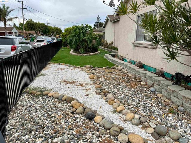 14631 Rollins St, San Leandro, CA 94579