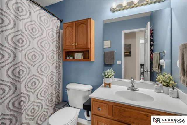 19116 U Street, Omaha, NE 68135