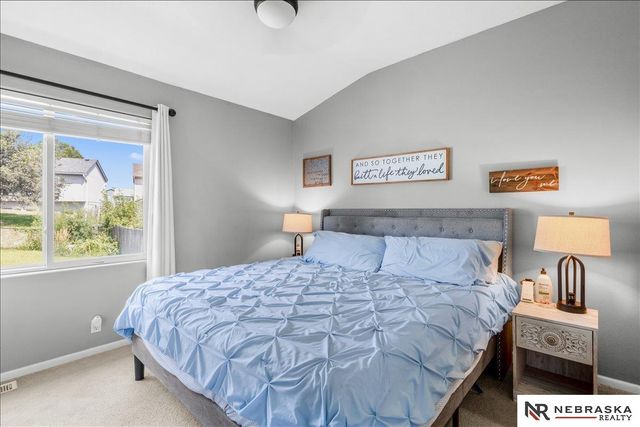 19116 U Street, Omaha, NE 68135