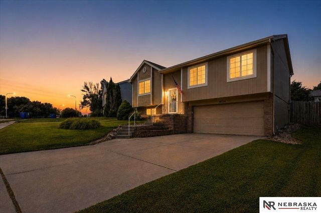 19116 U Street, Omaha, NE 68135