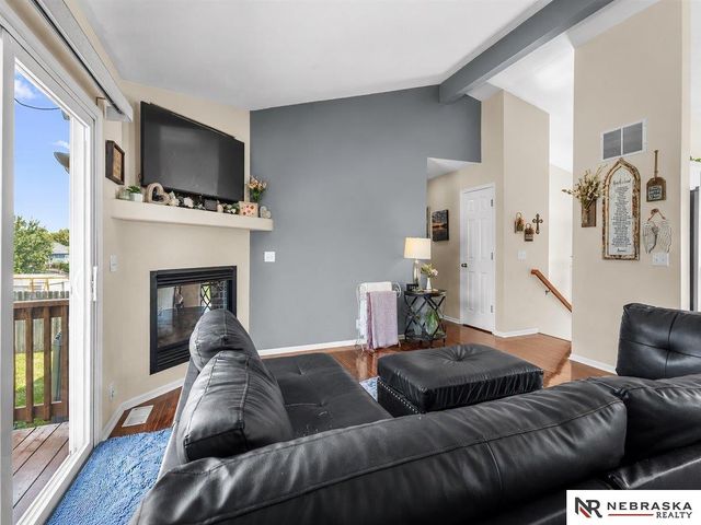 19116 U Street, Omaha, NE 68135