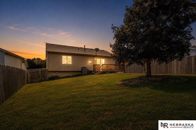 19116 U Street, Omaha, NE 68135