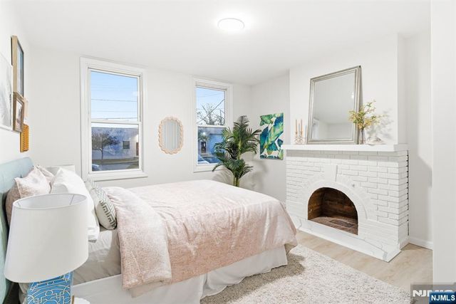 86 Roosevelt Avenue, Belleville, NJ 07109