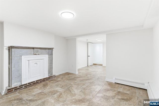 86 Roosevelt Avenue, Belleville, NJ 07109