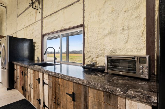 25403 S 580 Road, Afton, OK 74331