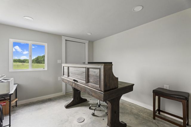 25403 S 580 Road, Afton, OK 74331