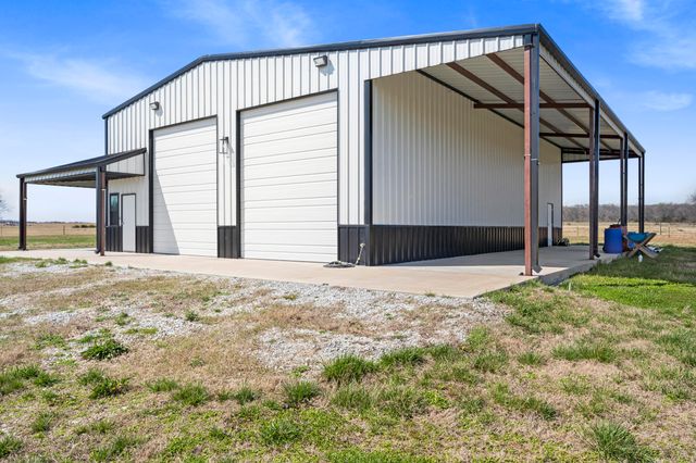 25403 S 580 Road, Afton, OK 74331