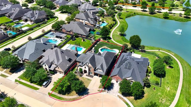 27706 Walsh Crossing Drive, Katy, TX 77494