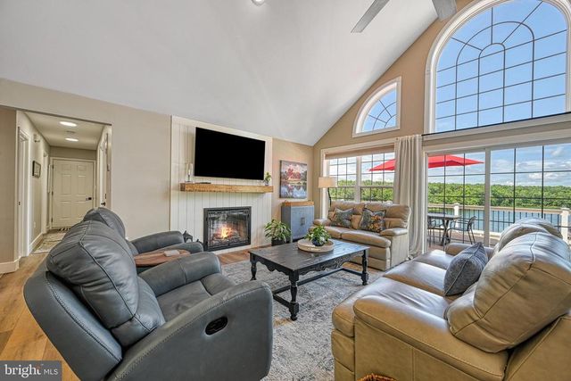 1069 MITCHELL POINT RD, Mineral, VA 23117