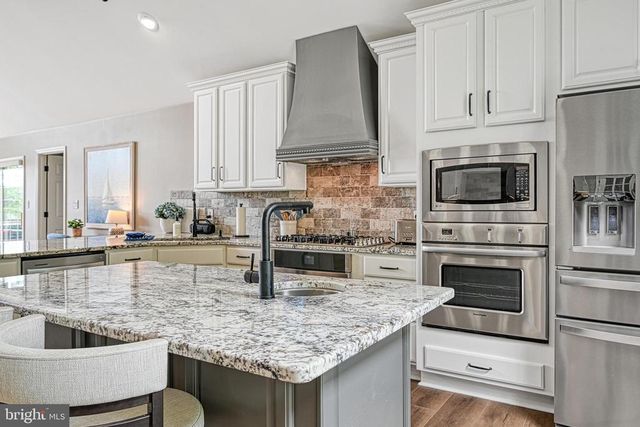 1069 MITCHELL POINT RD, Mineral, VA 23117