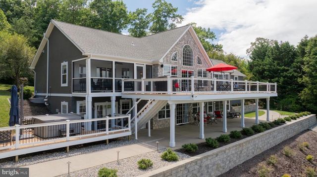 1069 MITCHELL POINT RD, Mineral, VA 23117