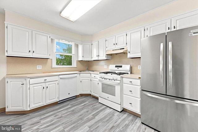 2314 FRANN DR, Wilmington, DE 19808