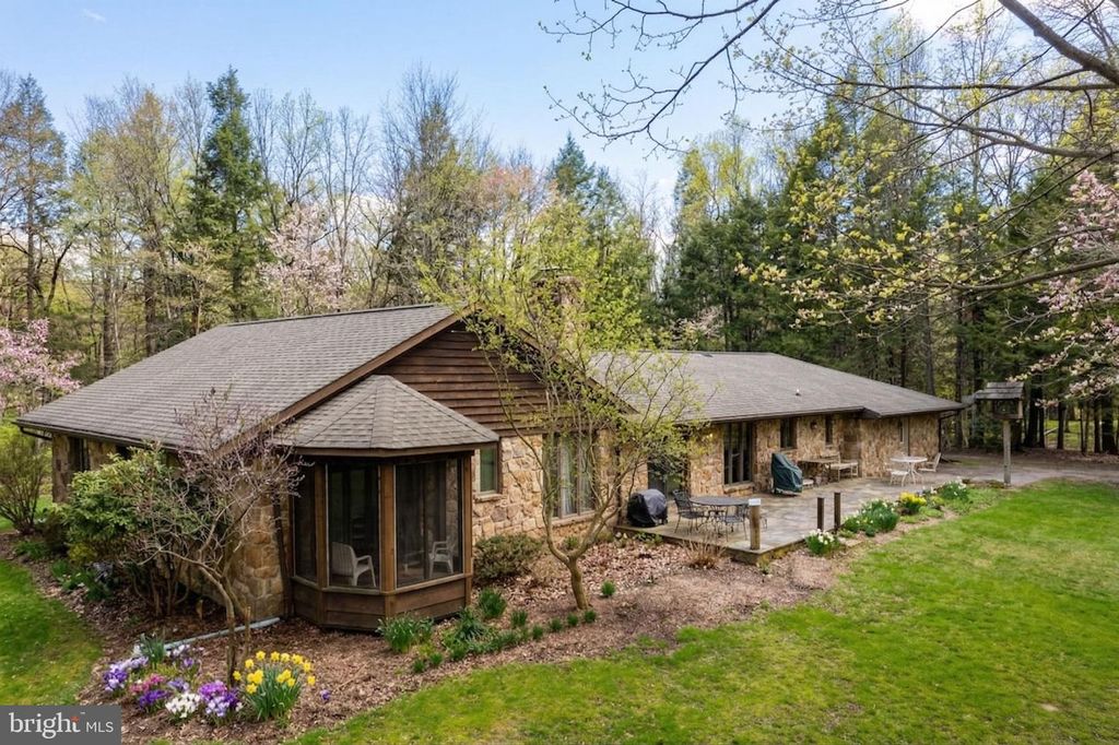 Image 2 of property listing at 15443 BITTINGER RD, Grantsville, MD 21536