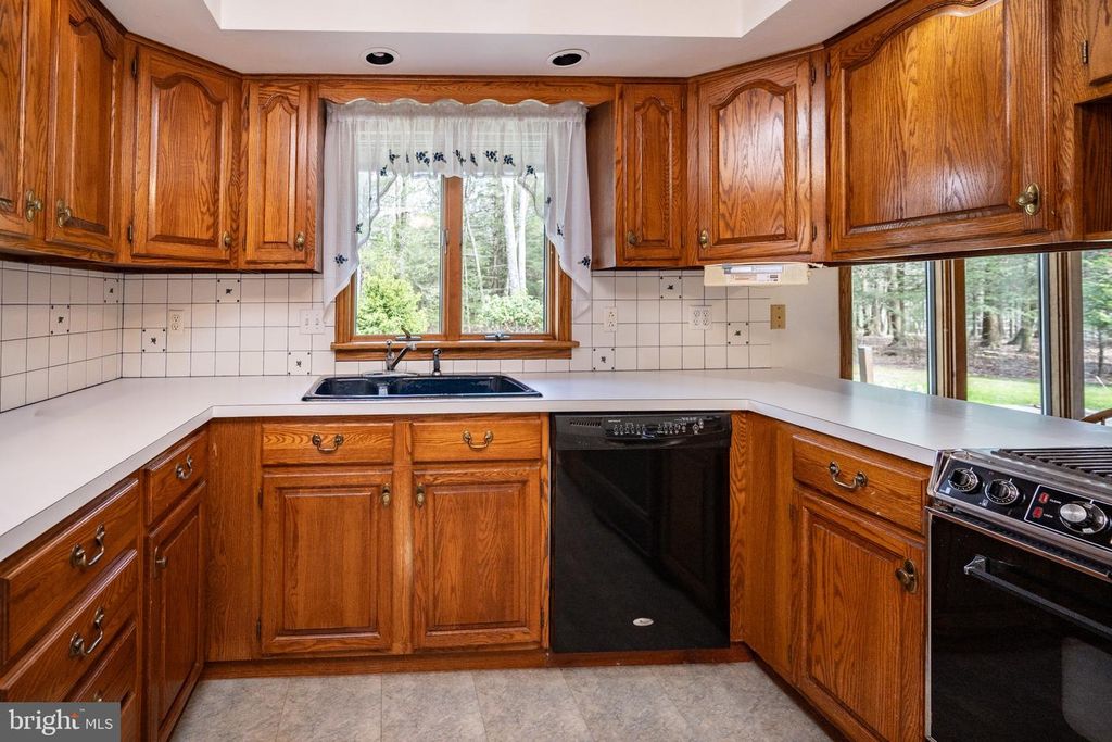 Image 9 of property listing at 15443 BITTINGER RD, Grantsville, MD 21536