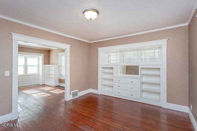 2639 Scottwood Avenue, Toledo, OH 43610